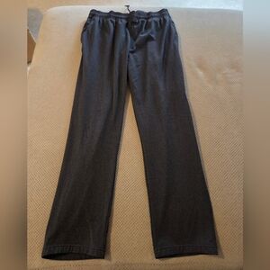 Gaiam Women's large gray sweatpants joggers. Zipped back pocket, zipped side poc